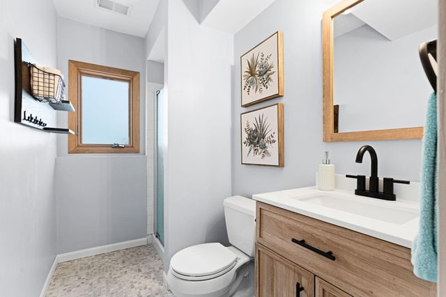 10359 Huntington Drive, Eden Prairie, MN 55347