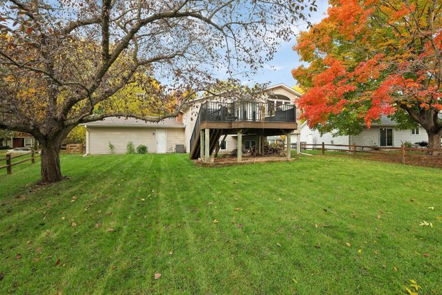 10359 Huntington Drive, Eden Prairie, MN 55347