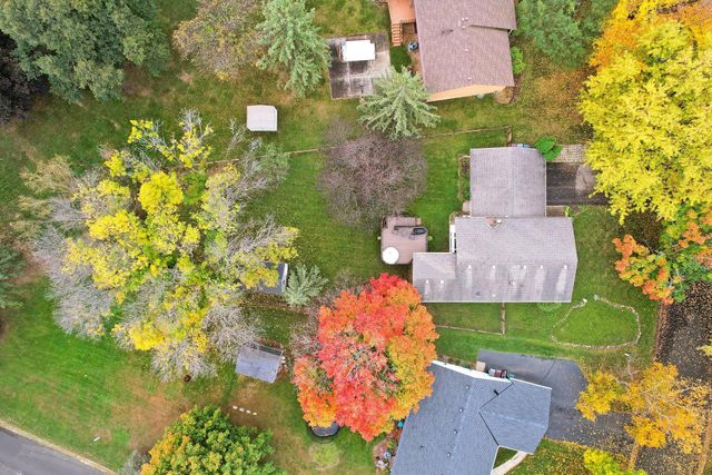 10359 Huntington Drive, Eden Prairie, MN 55347