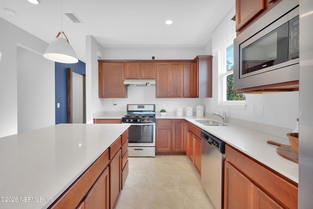 685 CONTINUUM Loop, Yulee, FL 32097