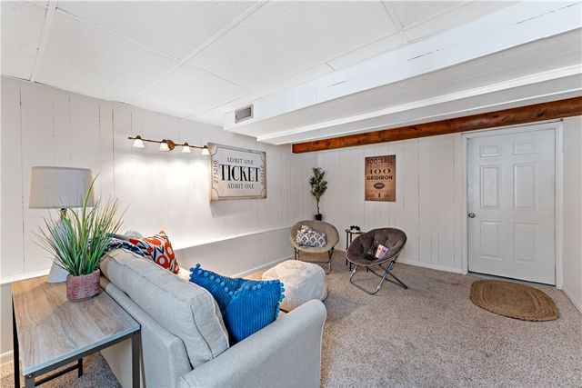 325 Sarver Rd, Buffalo Twp, PA 16055