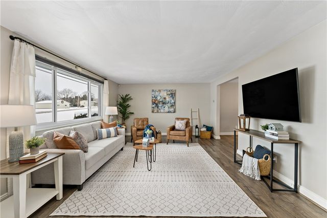 325 Sarver Rd, Buffalo Twp, PA 16055