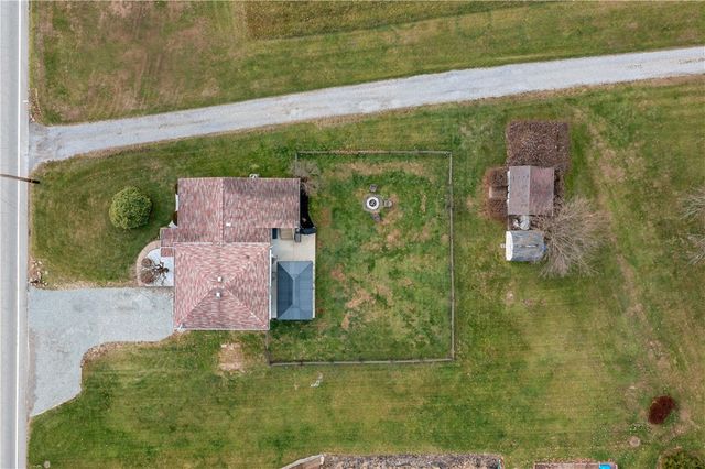 325 Sarver Rd, Buffalo Twp, PA 16055