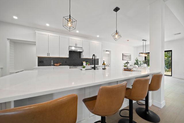 55 Trails Edge Road, Windham, NH 03087