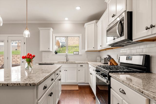 1709 Alayna Ct, Nashville, TN 37221