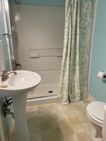 19115 N MO-45 Highway, Weston, MO 64098