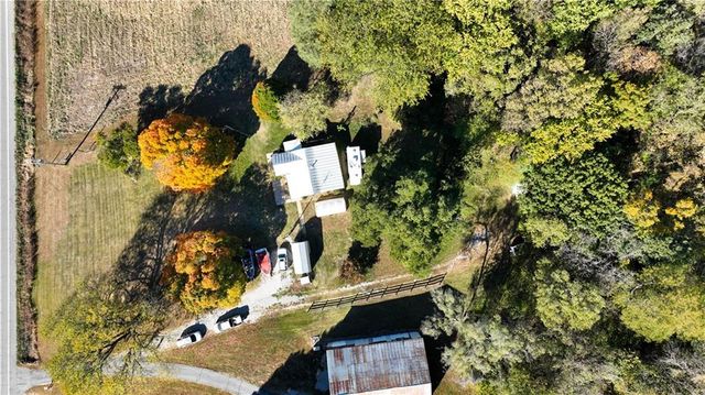 19115 N MO-45 Highway, Weston, MO 64098