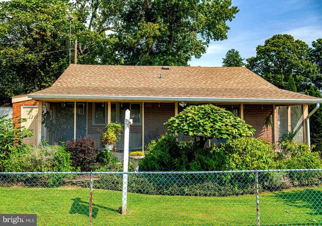 1217 SHORE RD, Middle River, MD 21220