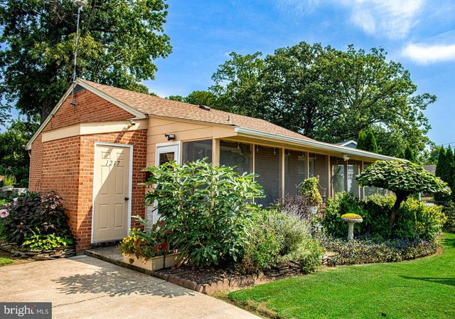 1217 SHORE RD, Middle River, MD 21220