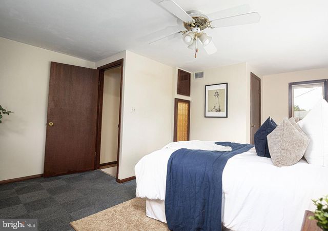 1217 SHORE RD, Middle River, MD 21220