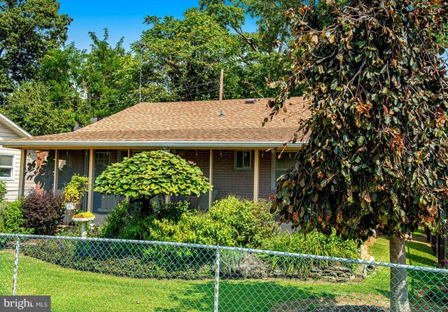 1217 SHORE RD, Middle River, MD 21220