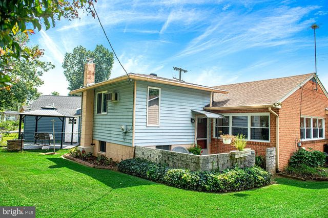 1217 SHORE RD, Middle River, MD 21220