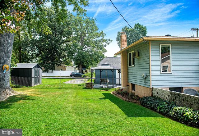 1217 SHORE RD, Middle River, MD 21220