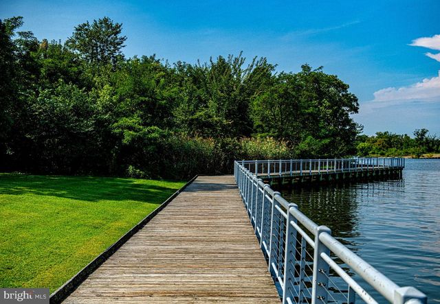 1217 SHORE RD, Middle River, MD 21220