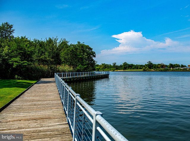 1217 SHORE RD, Middle River, MD 21220