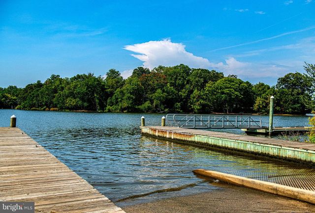 1217 SHORE RD, Middle River, MD 21220