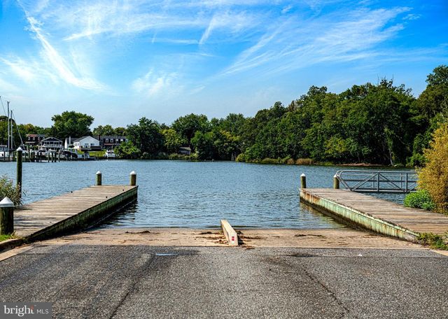 1217 SHORE RD, Middle River, MD 21220