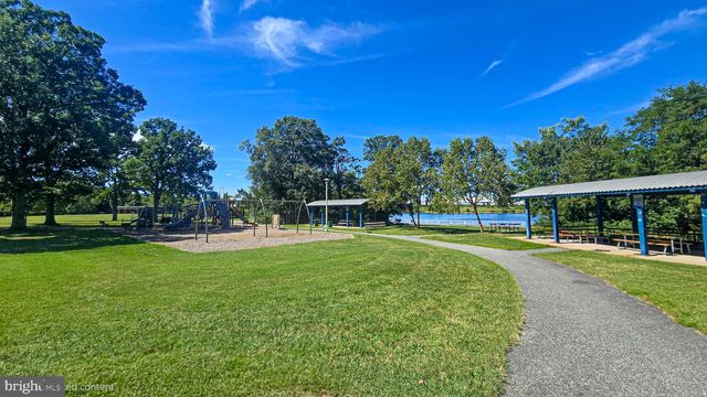 1217 SHORE RD, Middle River, MD 21220