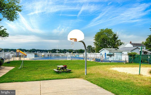 1217 SHORE RD, Middle River, MD 21220
