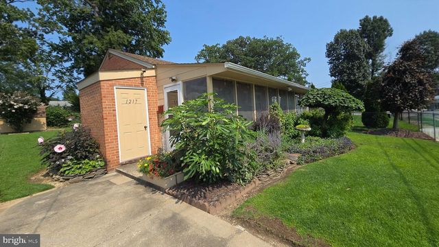 1217 SHORE RD, Middle River, MD 21220