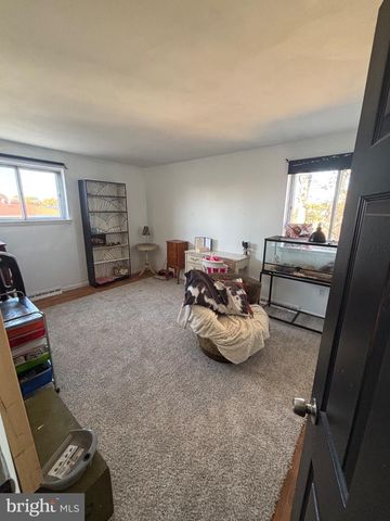 40 WOODLANE DR, Blackwood, NJ 08012