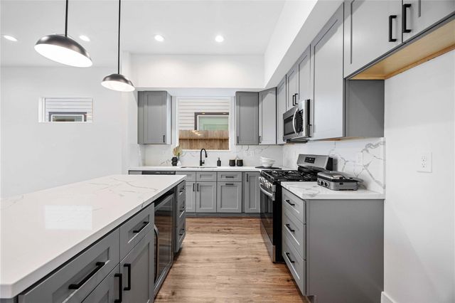 3504 Caplin Street C, Houston, TX 77026