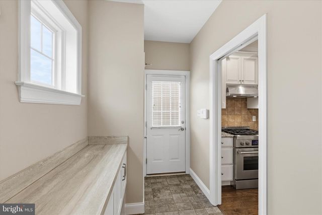 664 RICHMOND DR, Lancaster, PA 17601