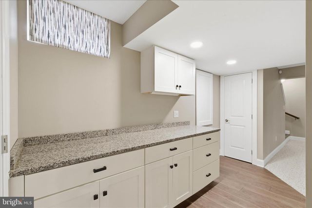 664 RICHMOND DR, Lancaster, PA 17601