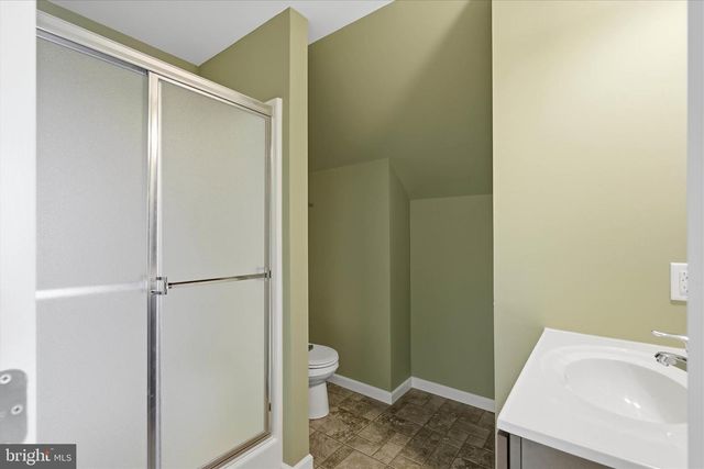 664 RICHMOND DR, Lancaster, PA 17601