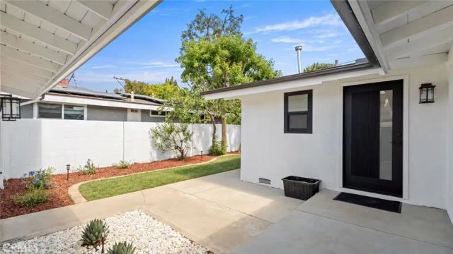 515 N Wayfield, Orange, CA 92867