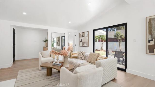 515 N Wayfield, Orange, CA 92867