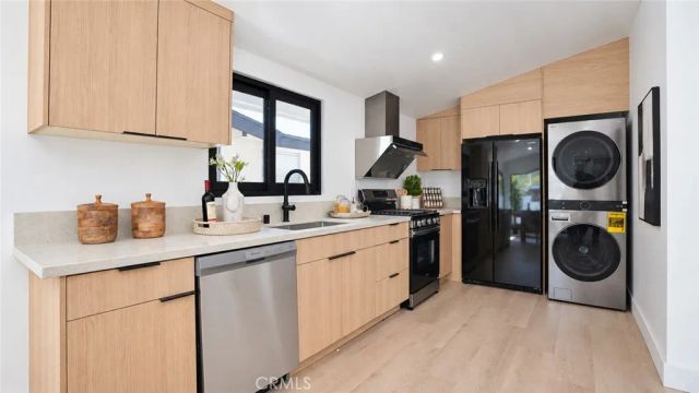 515 N Wayfield, Orange, CA 92867