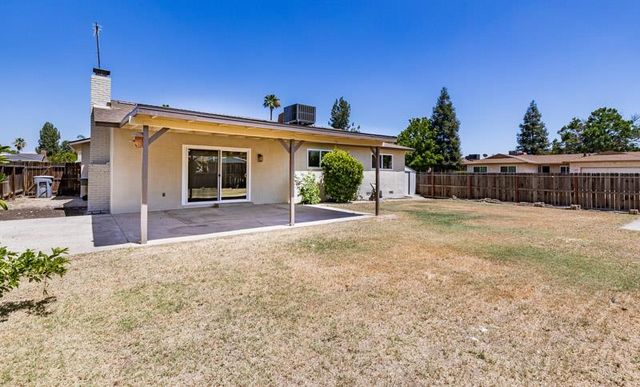 1644 Scott Court, Clovis, CA 93611