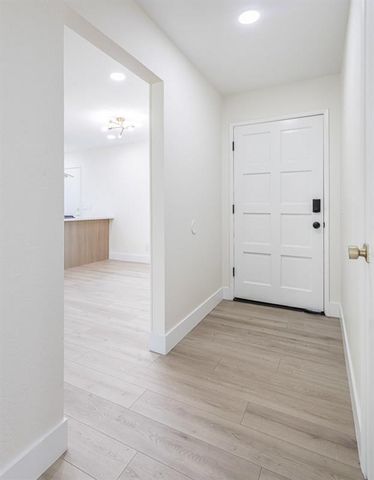 1644 Scott Court, Clovis, CA 93611