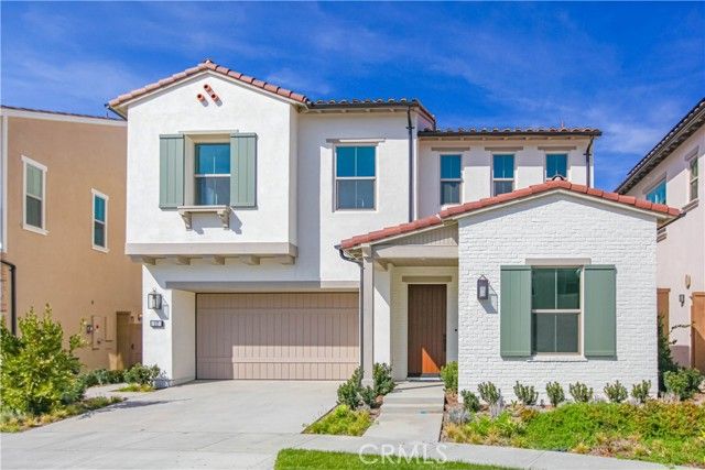 137 Oakstone, Irvine, CA 92618