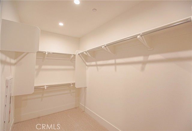 137 Oakstone, Irvine, CA 92618