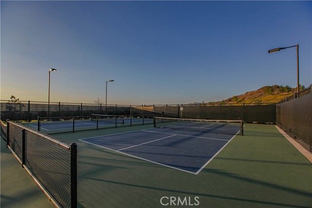 137 Oakstone, Irvine, CA 92618