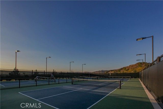 137 Oakstone, Irvine, CA 92618