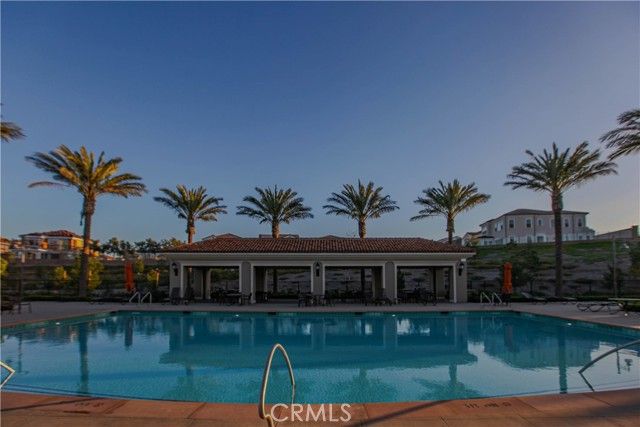 137 Oakstone, Irvine, CA 92618