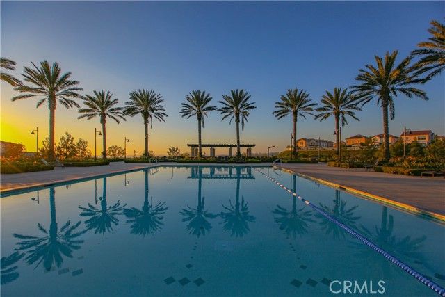 137 Oakstone, Irvine, CA 92618