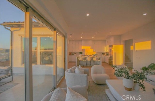 137 Oakstone, Irvine, CA 92618