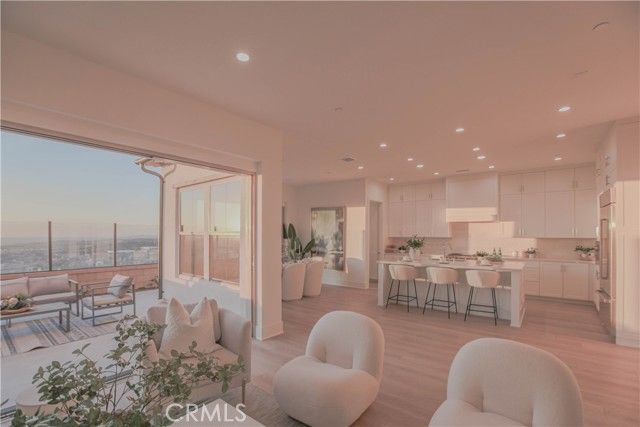 137 Oakstone, Irvine, CA 92618