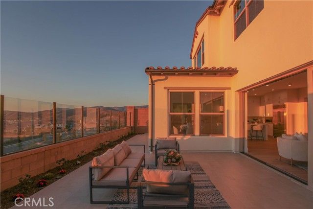 137 Oakstone, Irvine, CA 92618