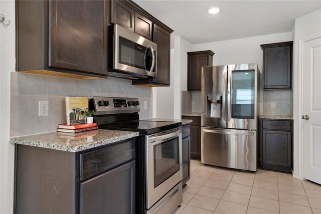 914 Decker Drive, Fate, TX 75189