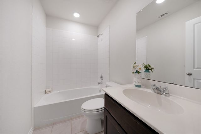 914 Decker Drive, Fate, TX 75189