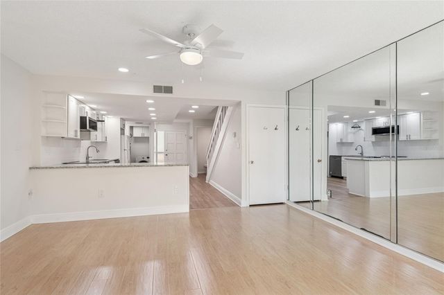 433 S PAULA DRIVE 24, Dunedin, FL 34698