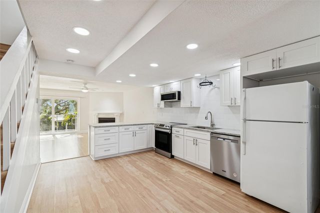 433 S PAULA DRIVE 24, Dunedin, FL 34698