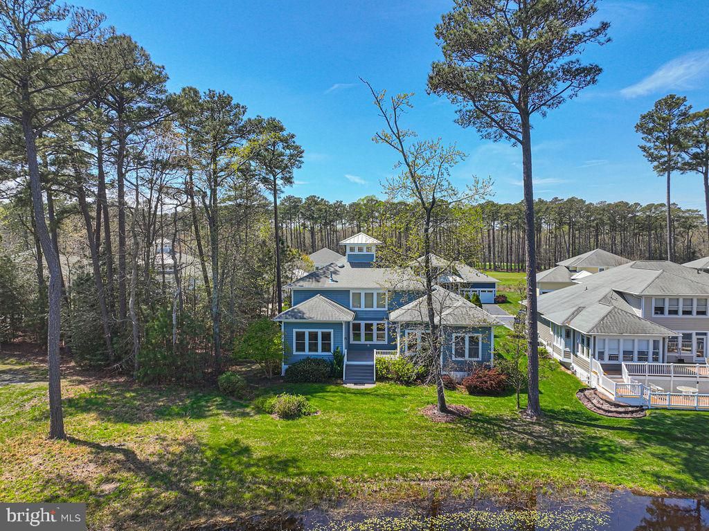 Image 1 of property listing at 11834 MAN O WAR LN, Berlin, MD 21811