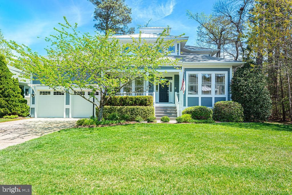 Image 2 of property listing at 11834 MAN O WAR LN, Berlin, MD 21811