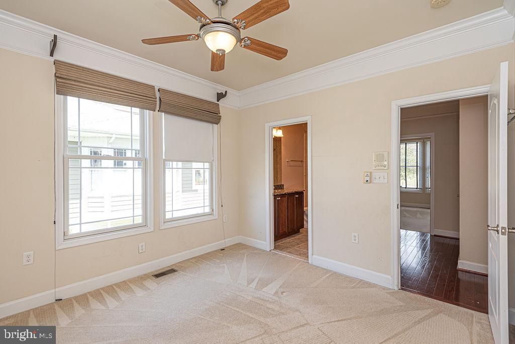 Image 43 of property listing at 11834 MAN O WAR LN, Berlin, MD 21811